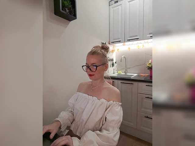 miss-1m live cam on BongaCams