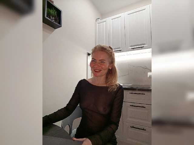 miss-1m live cam on BongaCams