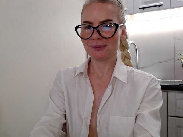 miss-1m live cam on BongaCams
