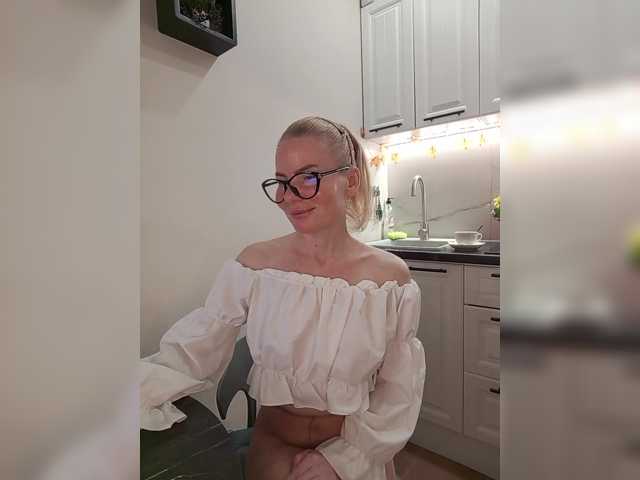 WomenS live cam preview