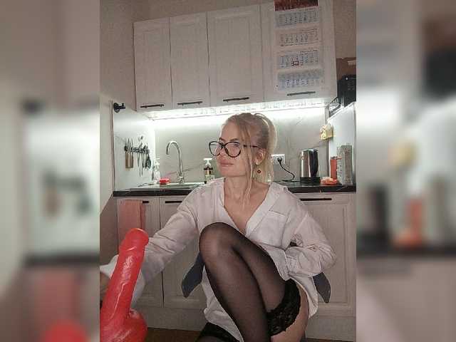 miss-1m's BongaCams show and profile