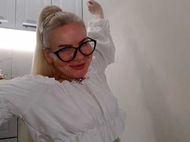 miss-1m live cam on BongaCams