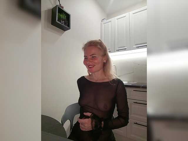 miss-1m live cam on BongaCams
