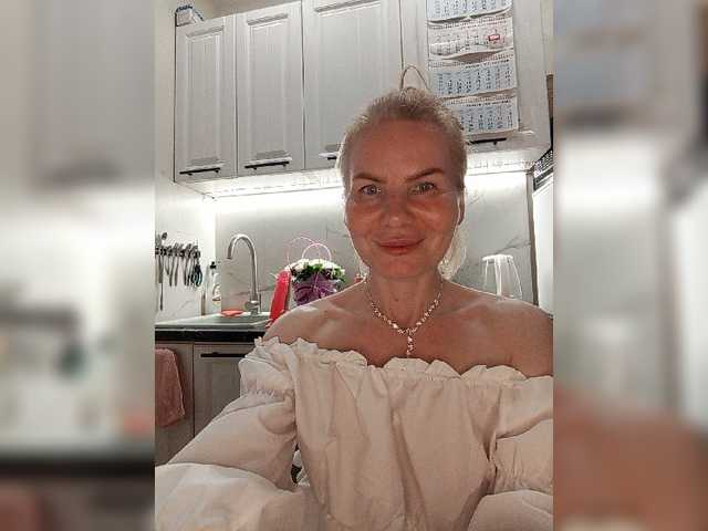 WomenS live cam preview