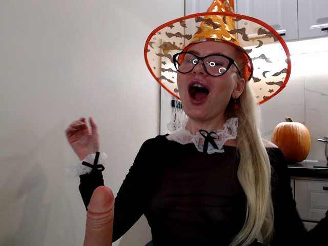 miss-1m live cam on BongaCams