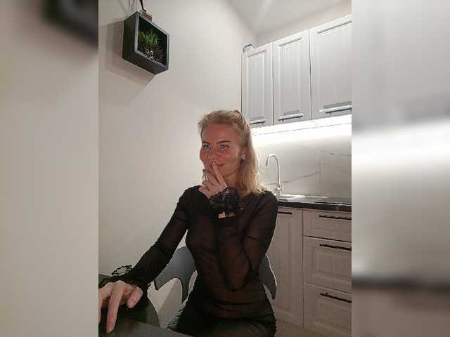 miss-1m live cam on BongaCams
