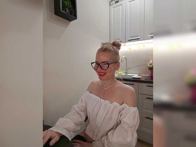 miss-1m live cam on BongaCams
