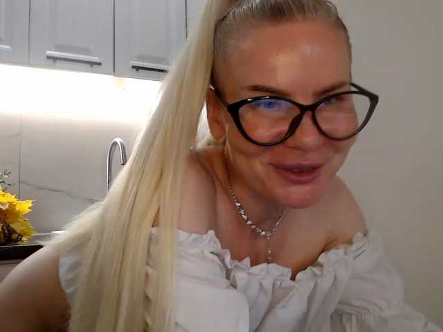 miss-1m live cam on BongaCams