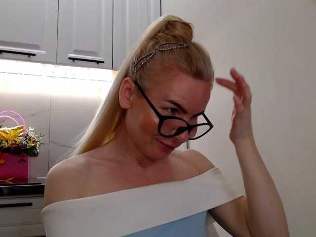 miss-1m, en vivo ahora en BongaCams