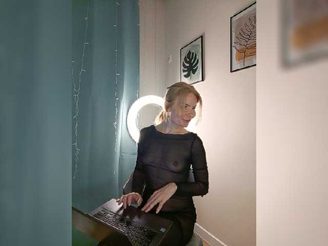 miss-1m live cam on BongaCams