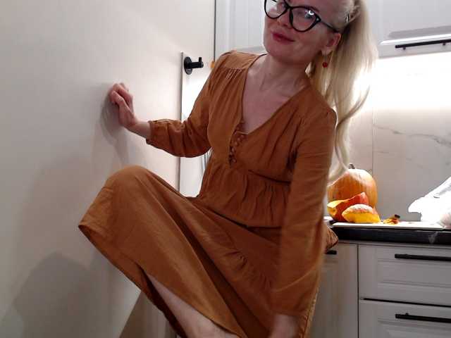 miss-1m live cam on BongaCams