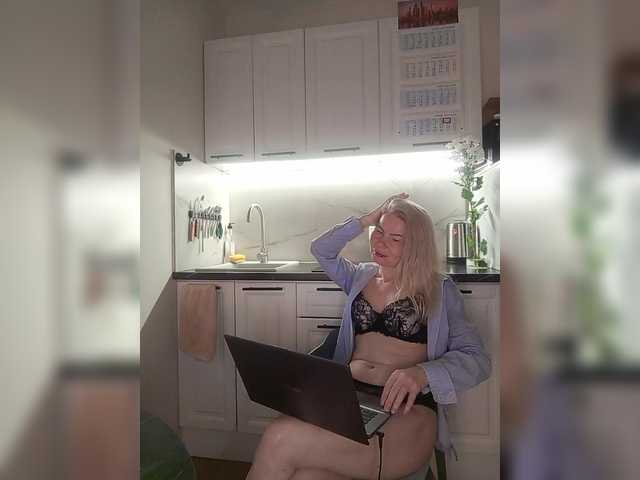 miss-1m live cam on BongaCams