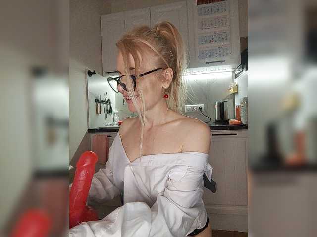 miss-1m's BongaCams show and profile