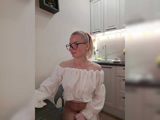 miss-1m live cam on BongaCams