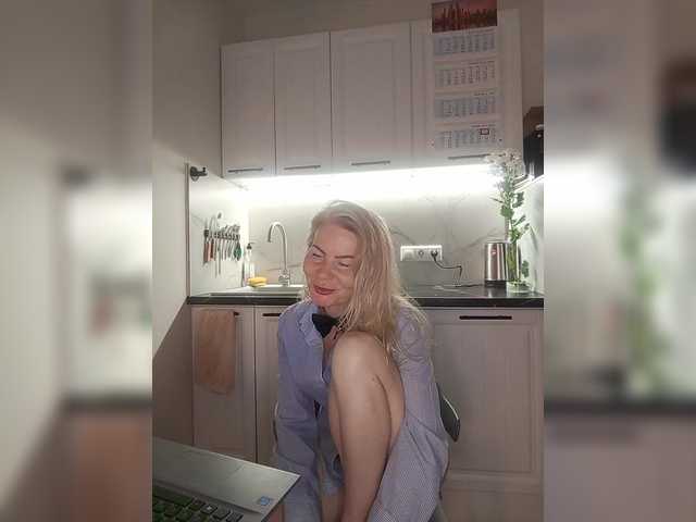 miss-1m live cam on BongaCams