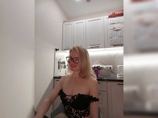 miss-1m live cam on BongaCams
