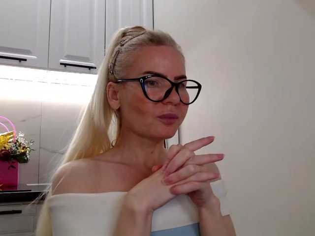 miss-1m live cam on BongaCams