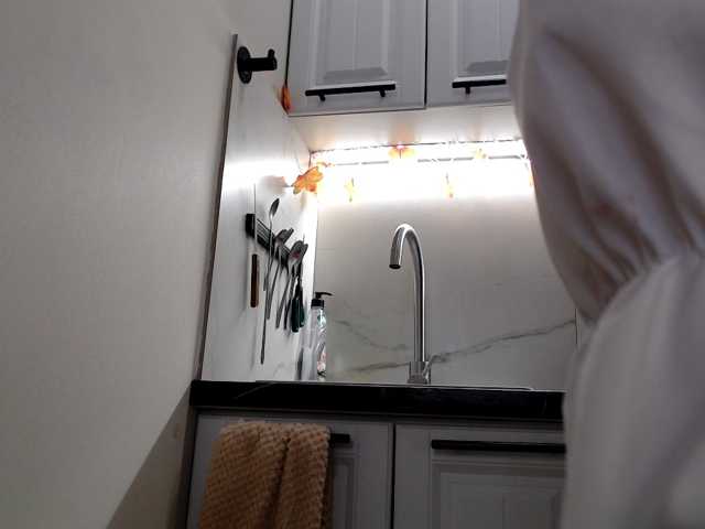 WomenS live cam preview