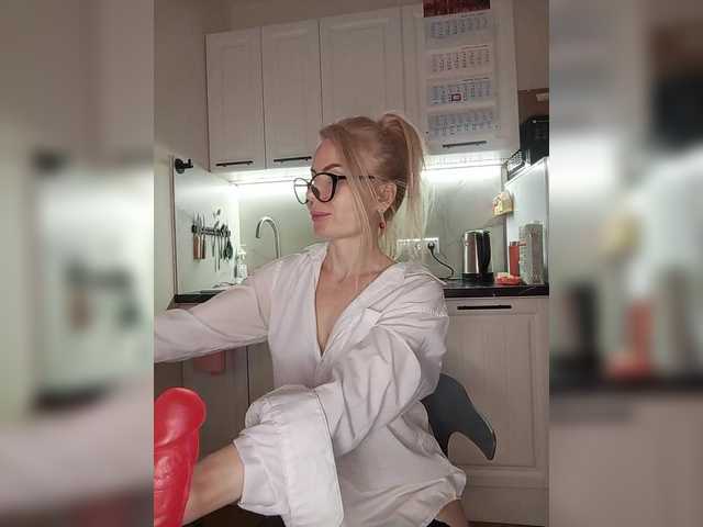 miss-1m's BongaCams show and profile