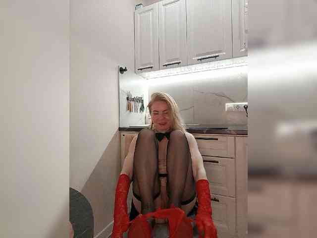 WomenS webcam