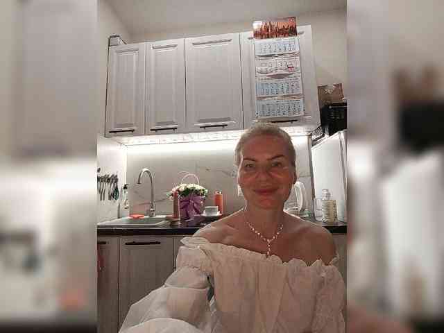 WomenS webcam
