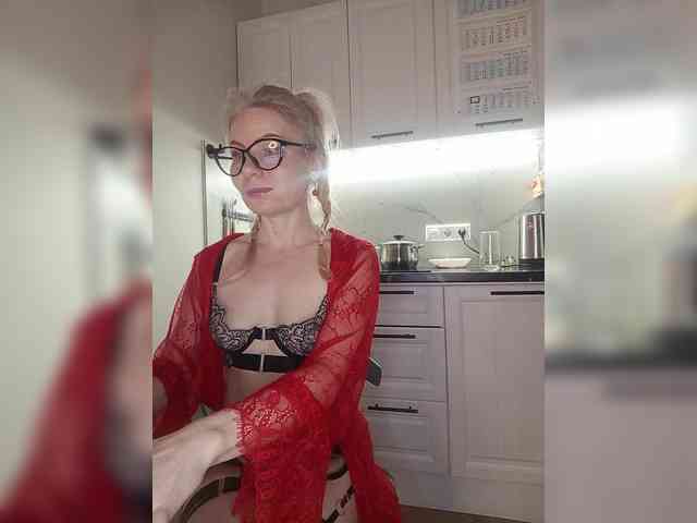 CheapSlutOnline webcam