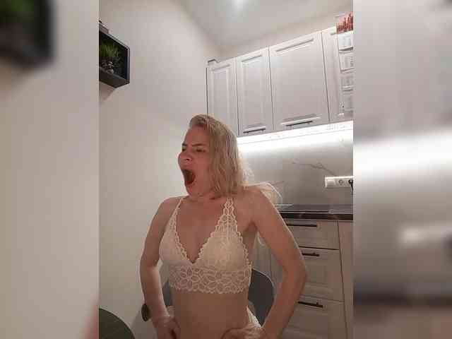 Model: WomenS