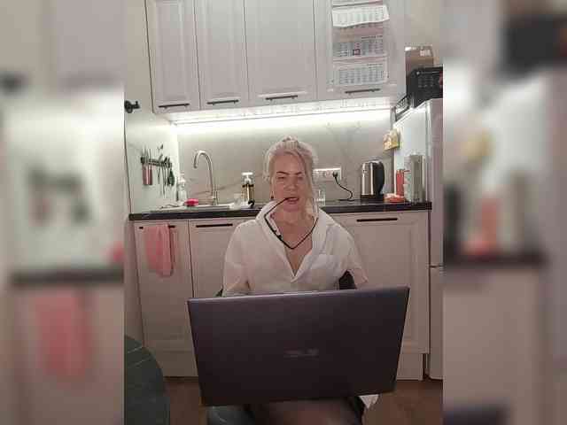 SandraSlava webcam