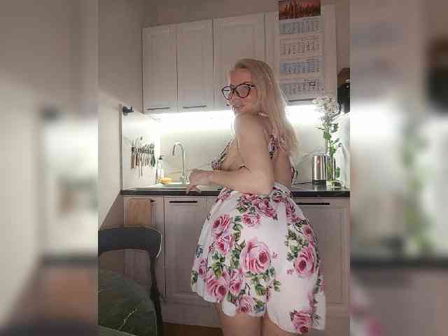 WomenS webcam