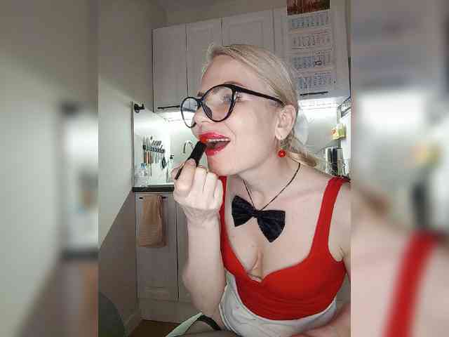 CheapSlutOnline webcam
