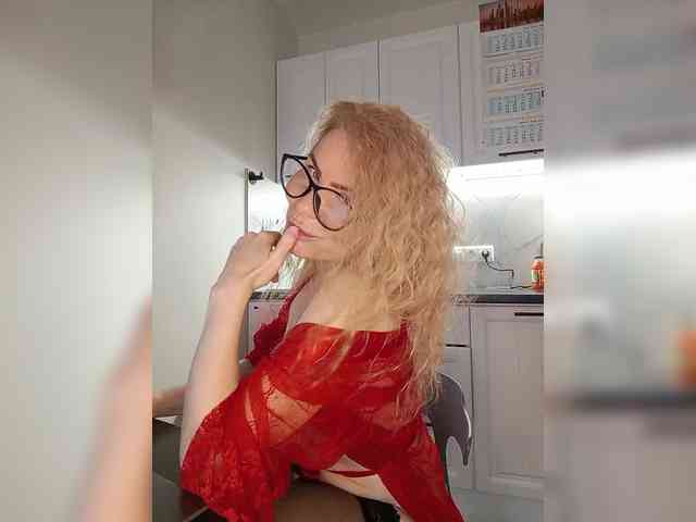 WomenS webcam