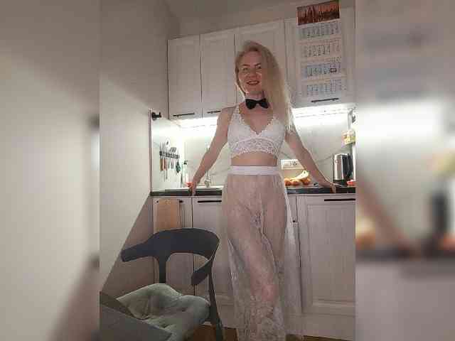 CheapSlutOnline webcam