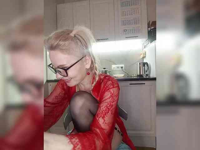 CheapSlutOnline webcam