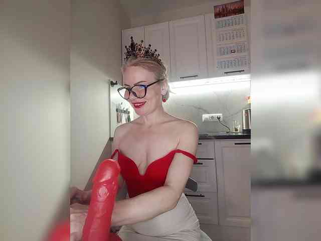 CheapSlutOnline webcam