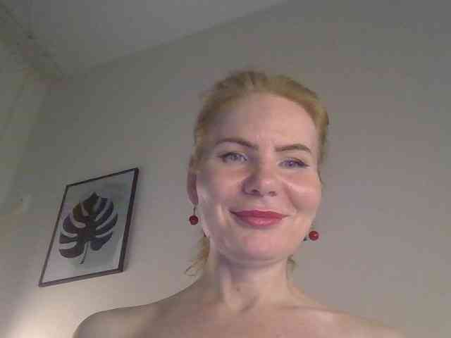 WomenS webcam