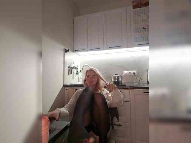 WomenS webcam