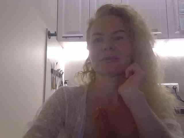 WomenS webcam