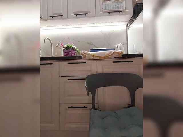 womens's live room