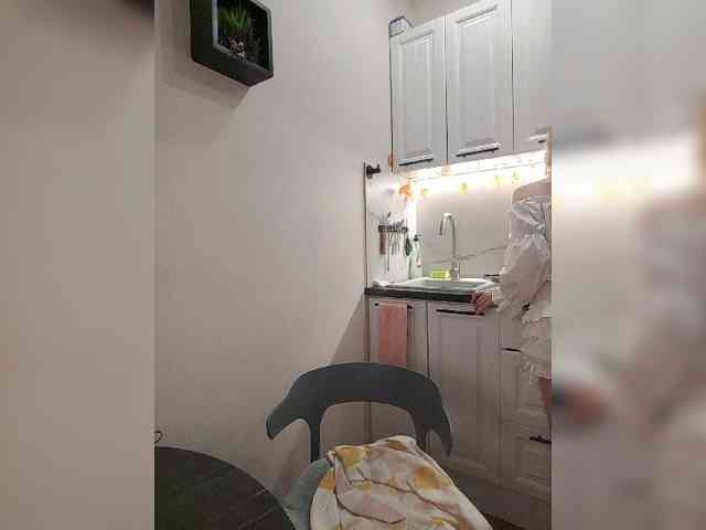 womens's live room