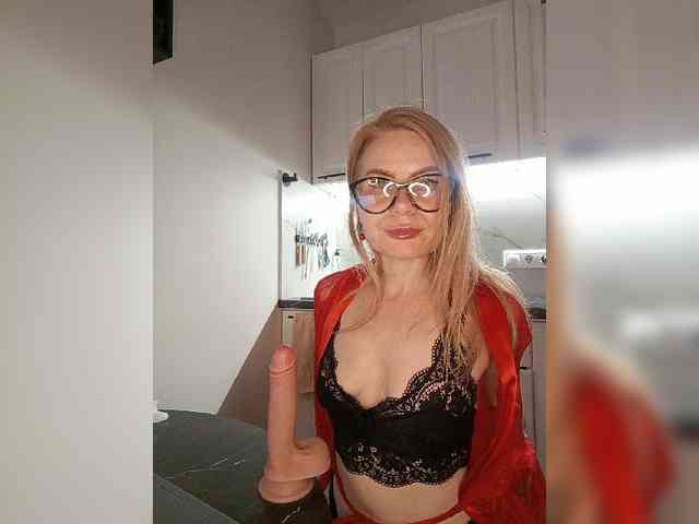 WomenS webcam