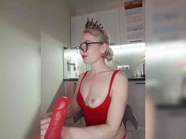 CheapSlutOnline webcam