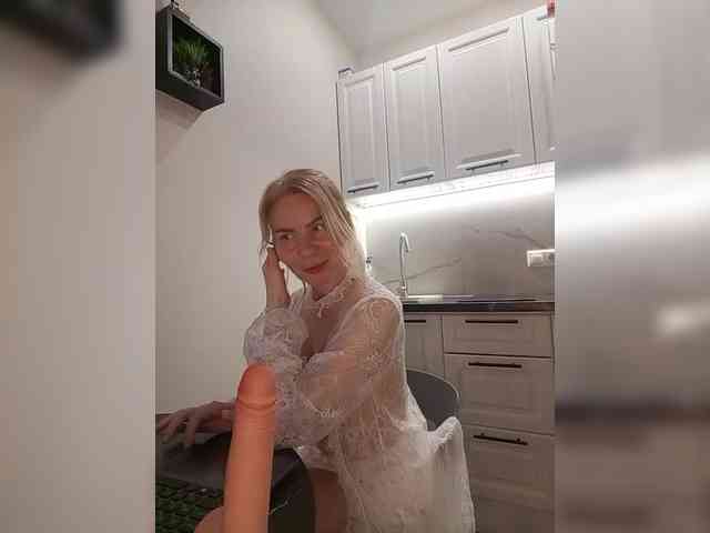 WomenS webcam