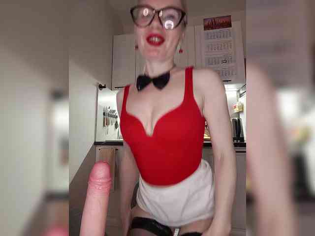 CheapSlutOnline webcam