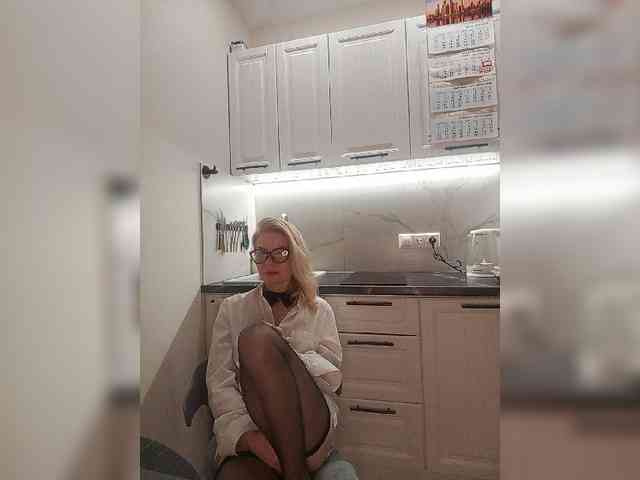 WomenS webcam
