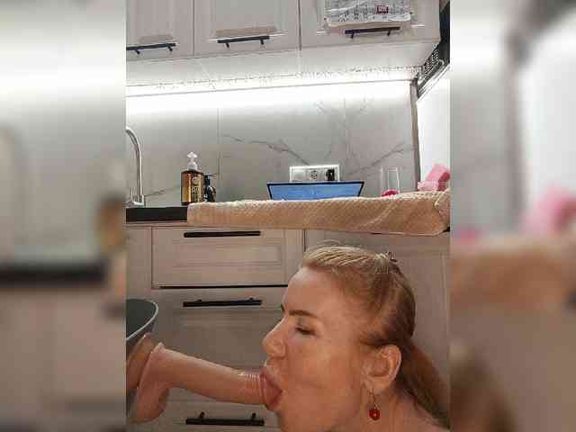 WomenS webcam