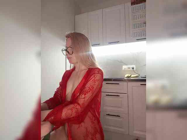 WomenS webcam