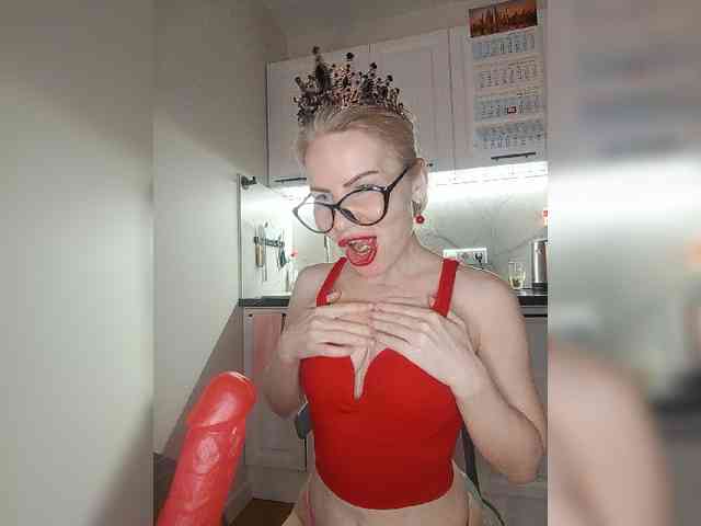 CheapSlutOnline webcam