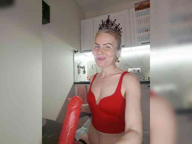 CheapSlutOnline webcam