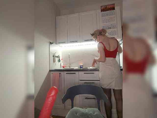 CheapSlutOnline webcam