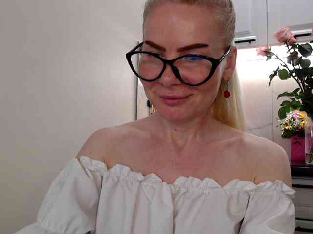 Model: WomenS